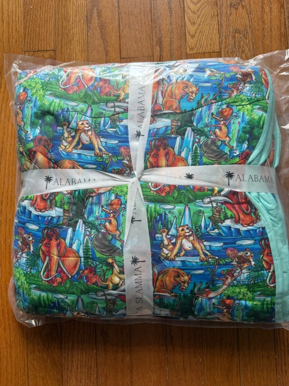 NWT Alabama Slamma 60x60 Ice Age The Bill Chill Bamboo Quilted Blanket